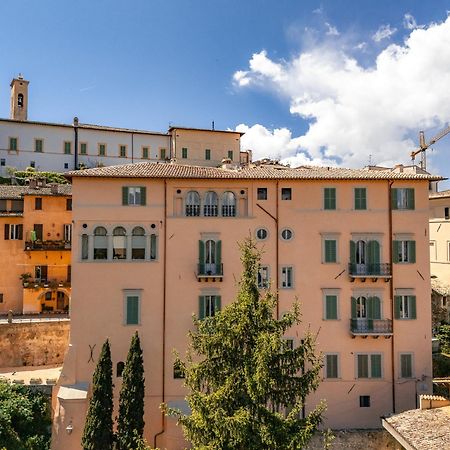 Palazzo Dragoni Hotell Spoleto Exteriör bild