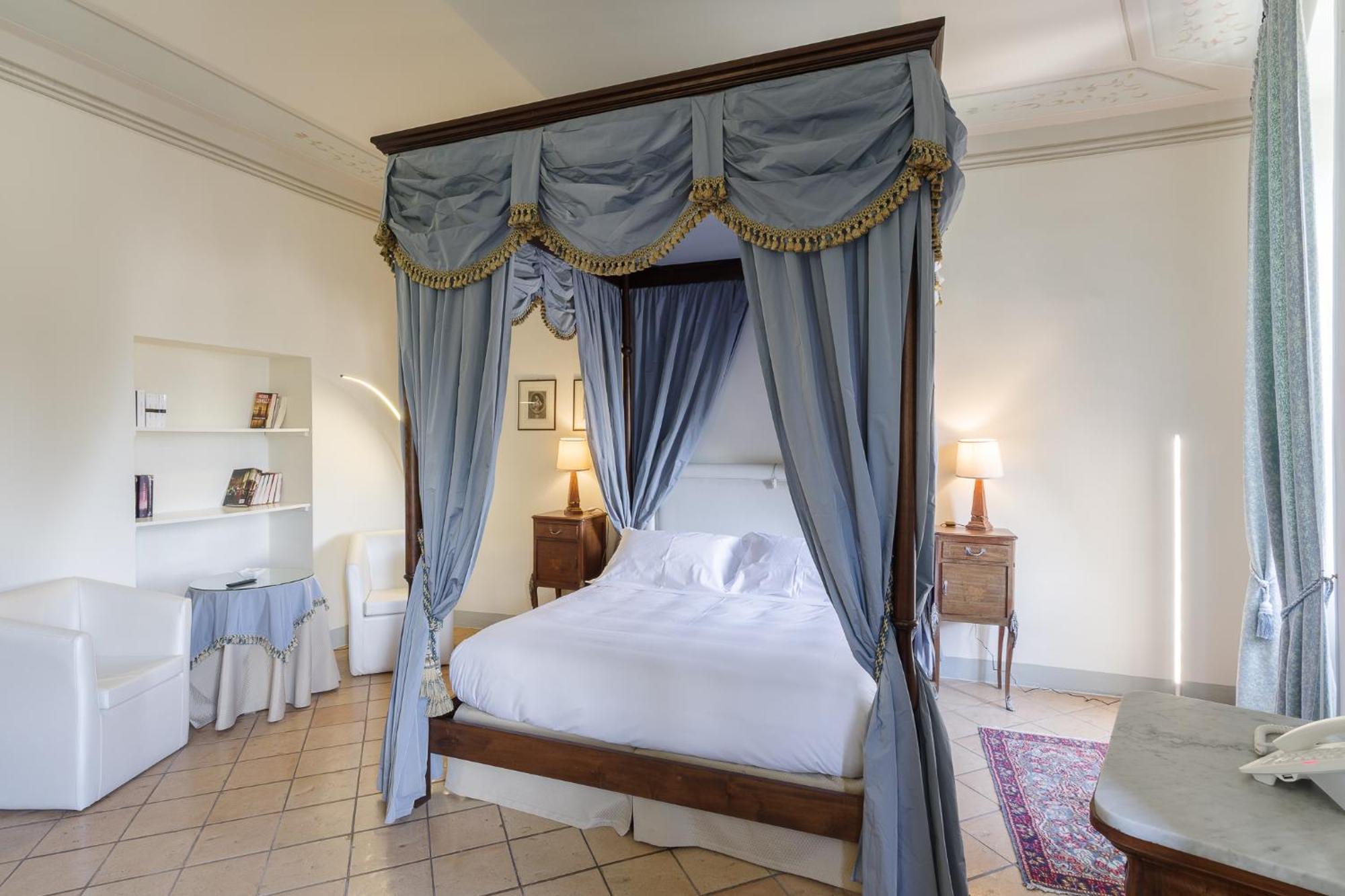 Palazzo Dragoni Hotell Spoleto Exteriör bild