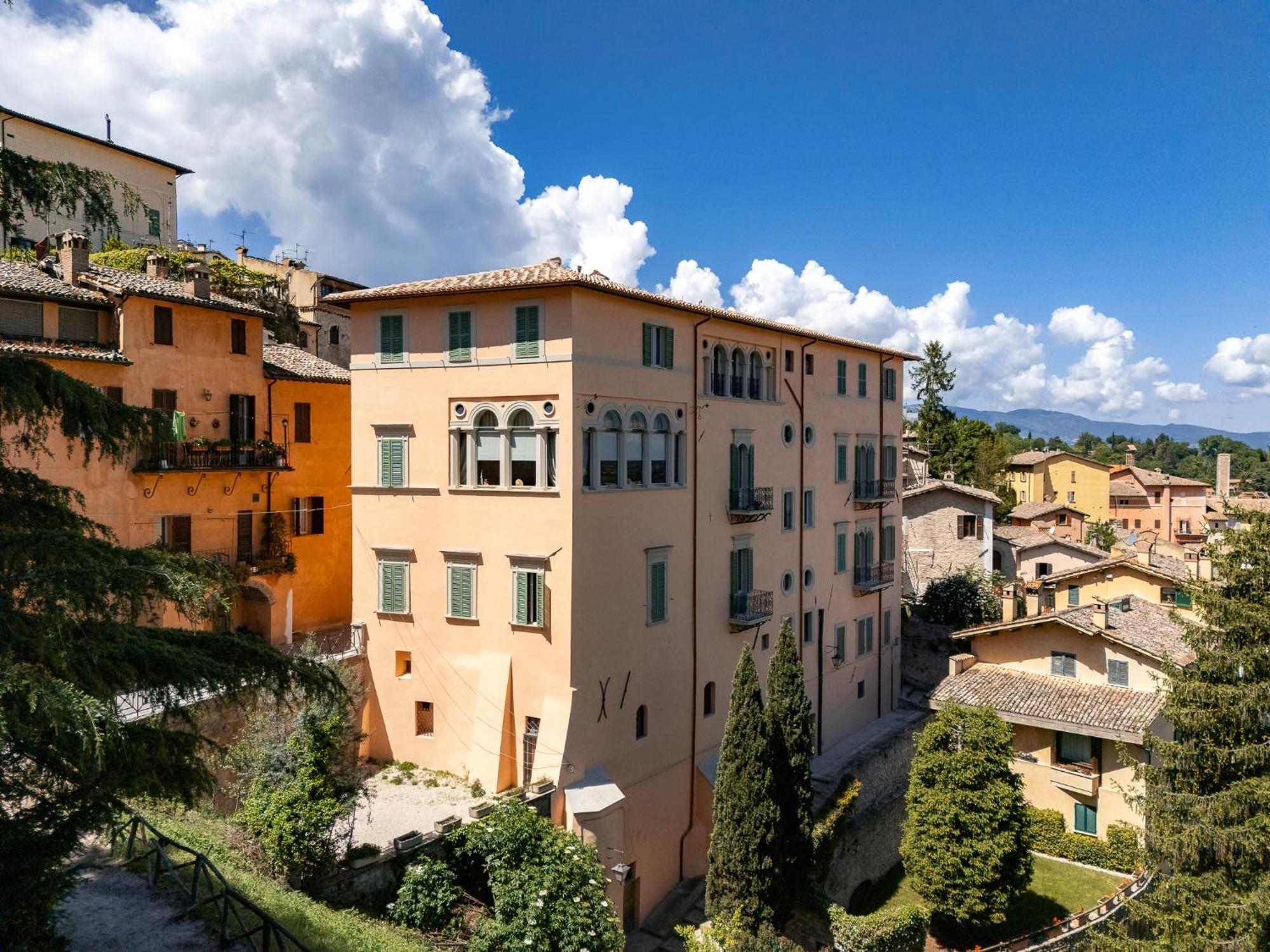 Palazzo Dragoni Hotell Spoleto Exteriör bild